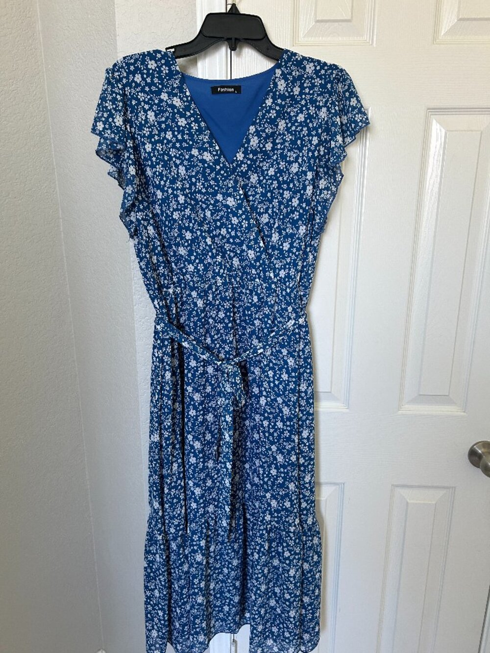 Fashion Blue Floral Midi Dress - Flutter Sleeves - Wrap Style Vneck - Size L